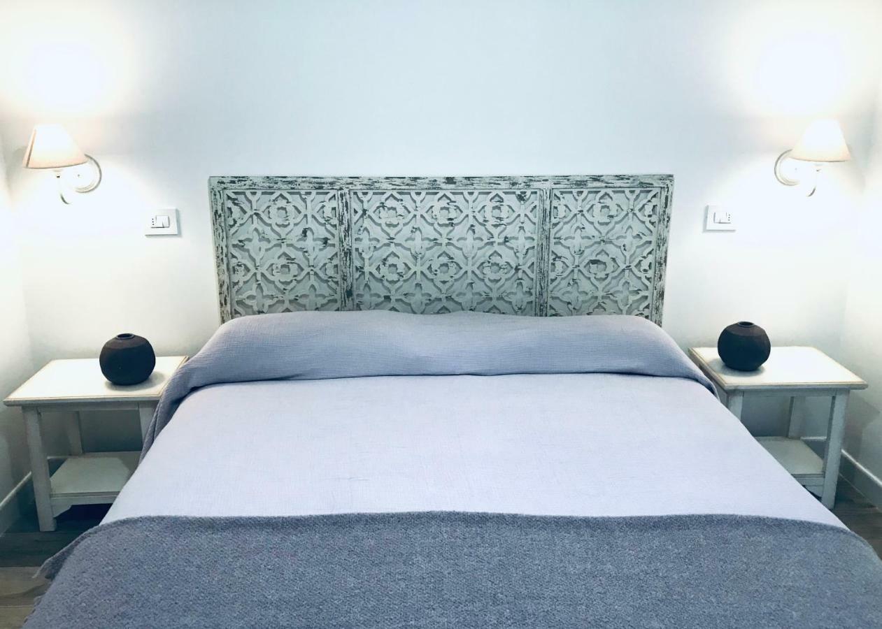 Bellhome 3 - Elegante Appartamento Nel Centro Di Bari Exteriör bild